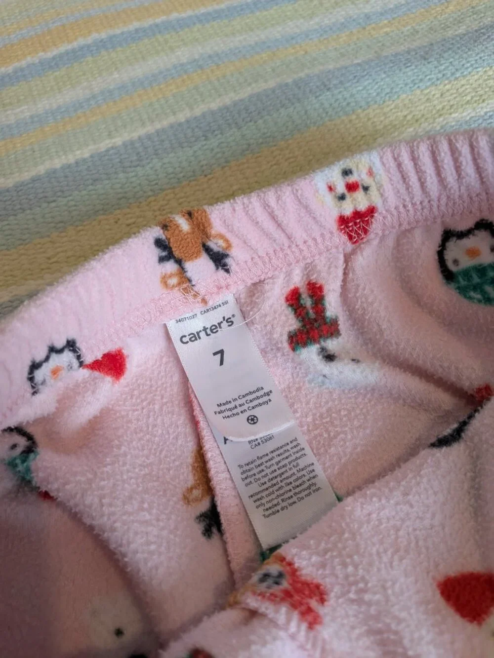 ⭐ Girl's Carter's Holiday Squad Fleece Christmas Pajamas PJs Size 7